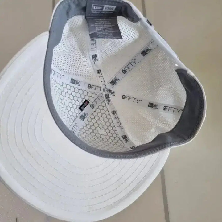 [BUNJANG] Tottenham New Era Mesh Snapback / (55~57)뉴에라 토트넘 메쉬 스냅백