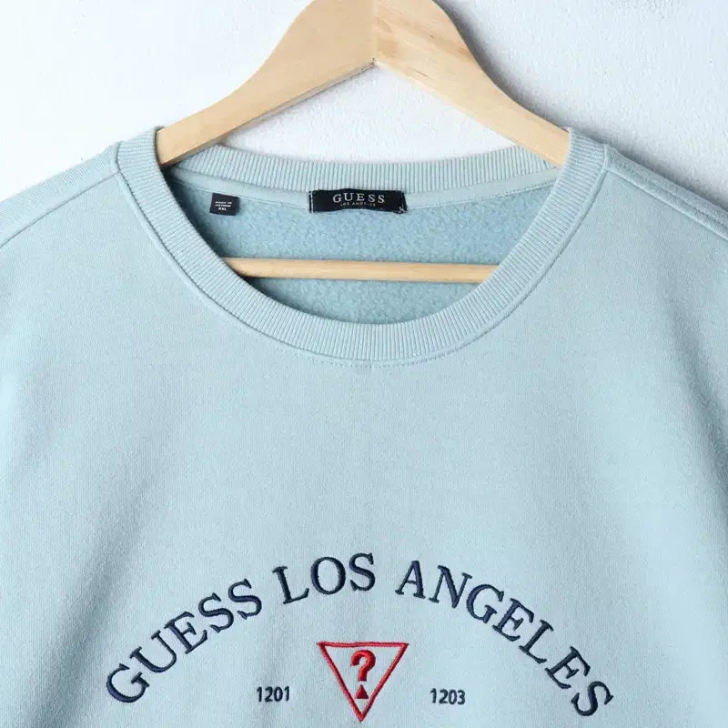 [BUNJANG] Guess 2XL Sweatshirt Old School Light Blue / (2XL) 게스 맨투맨 티셔츠 빅사이즈 연블루 기모 올드스쿨-17486