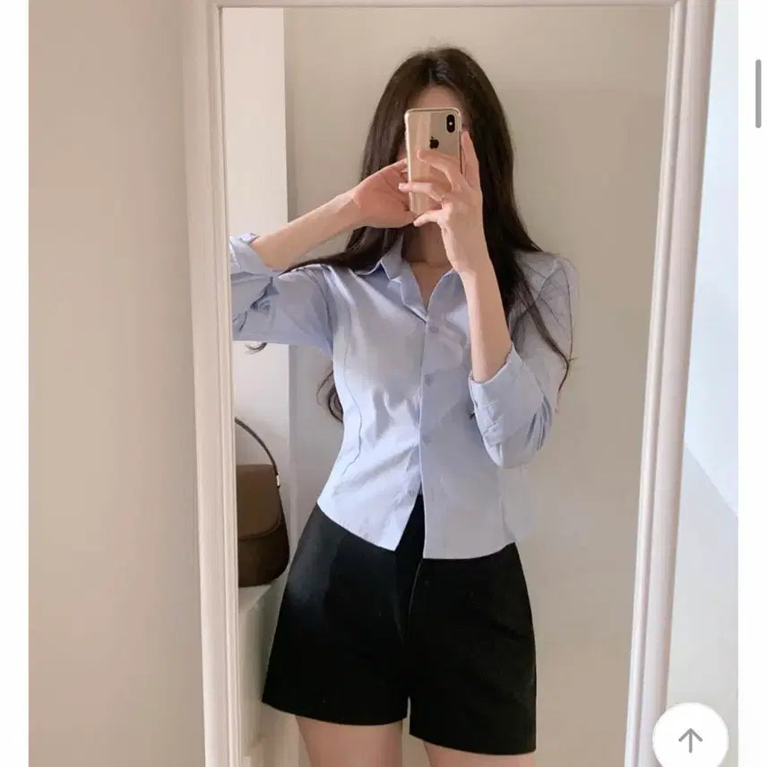 [BUNJANG] Fromis_9 Slim Fit Shirt (Sky Blue) / 에이블리 프롬데이원 슬림핏 셔츠 (소라)