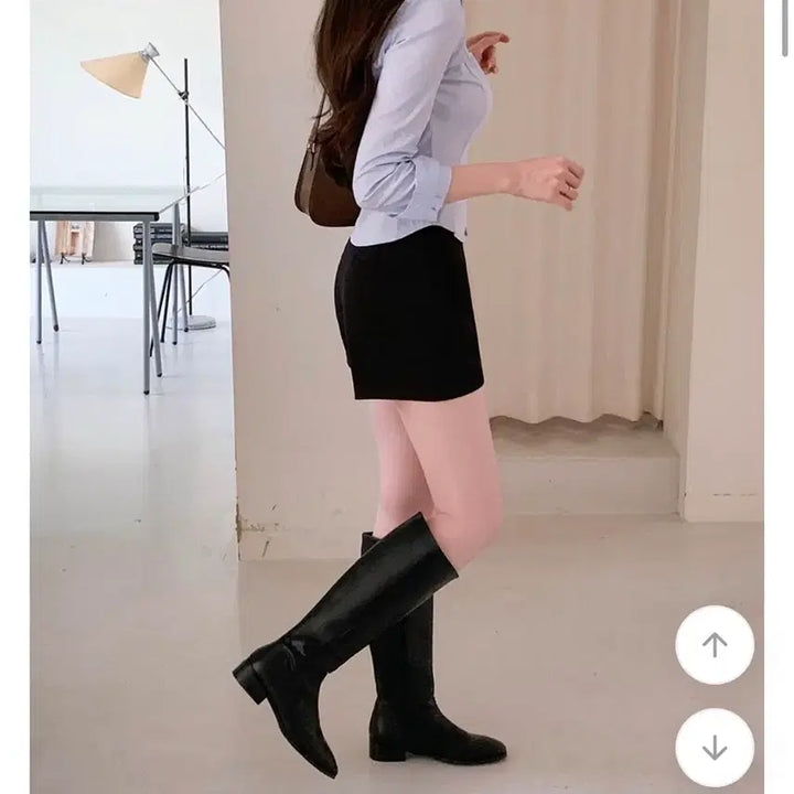 [BUNJANG] Fromis_9 Slim Fit Shirt (Sky Blue) / 에이블리 프롬데이원 슬림핏 셔츠 (소라)