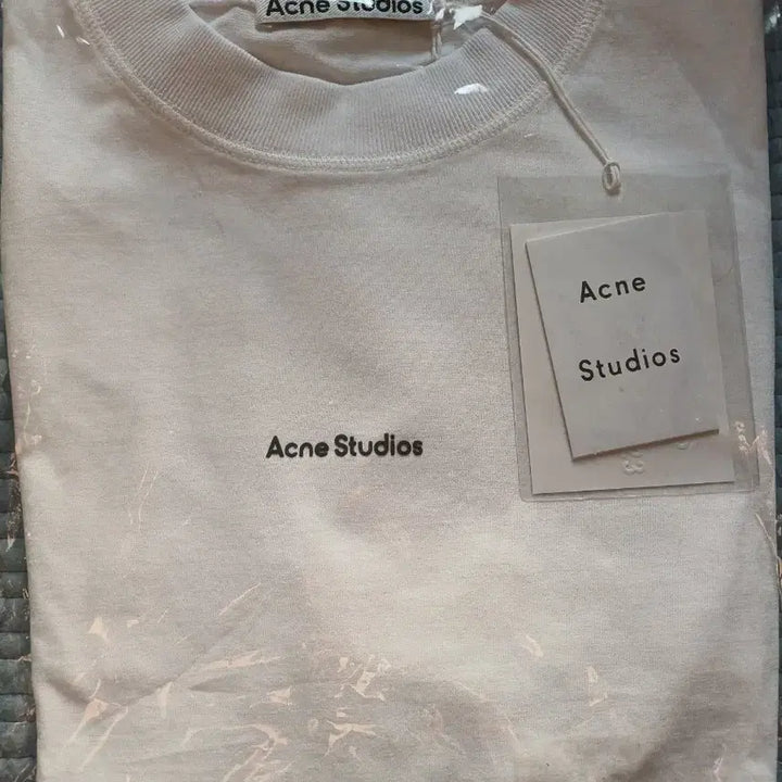 [BUNJANG] Acne Studios Front Logo T-shirt Bundle Set / 아크네스튜디오 앞로고 티셔츠 화이트+블랙 / 두벌 일괄 판매