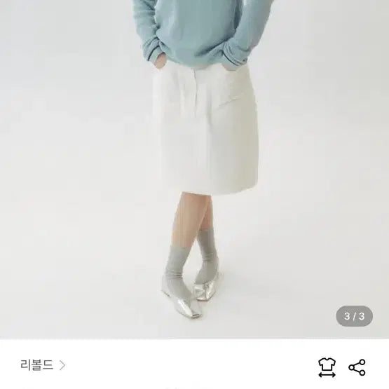 [BUNJANG] Revolve Sky Blue Button Knit / 리볼드 하늘색 버튼니트