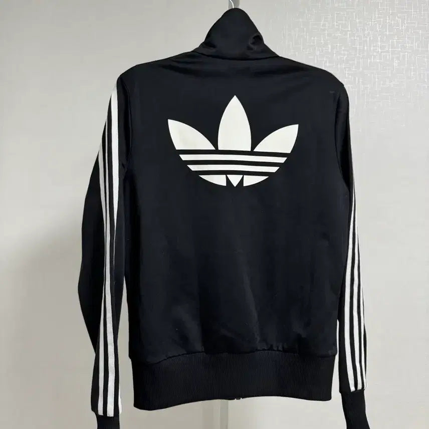 [BUNJANG] Adidas Three Stripes Training Jacket Black (Size 95) / 아디다스 삼선 트레이닝 자켓 블랙 95