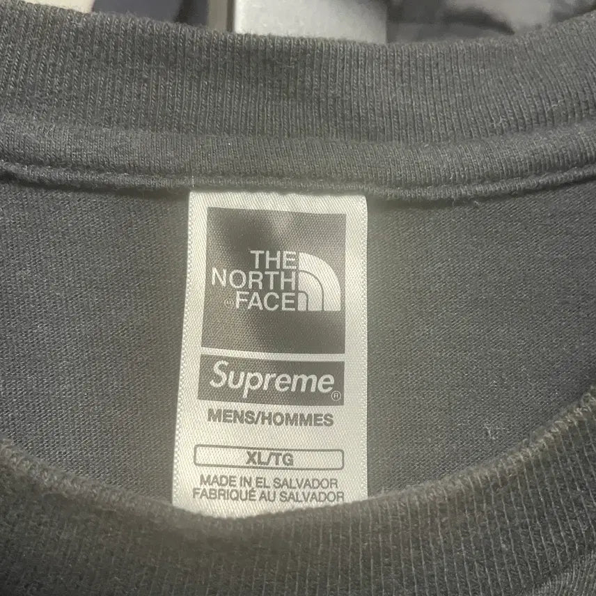 [BUNJANG] Supreme x North Face Printed Pocket T-shirt - Black XL / 슈프림 x 노스페이스 프린티드 포켓 티셔츠 블랙 XL - 23SS