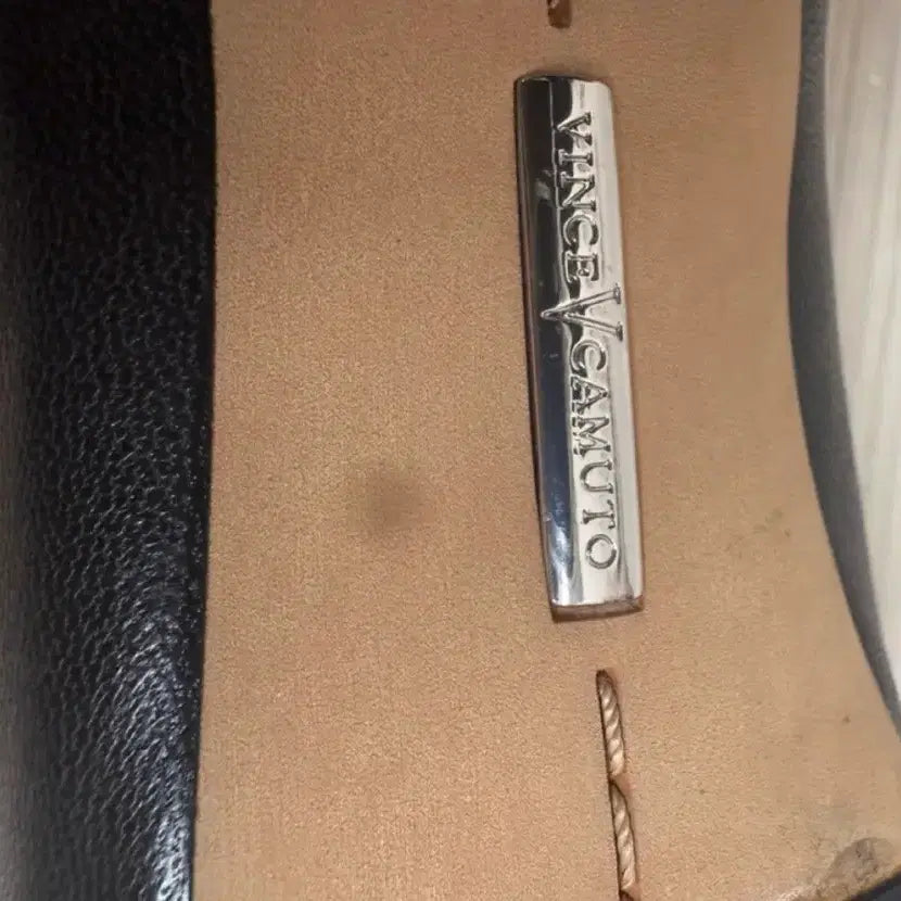 [BUNJANG] Black Studded Ankle Boots / 블랙 스터드 힐 앵클 부티