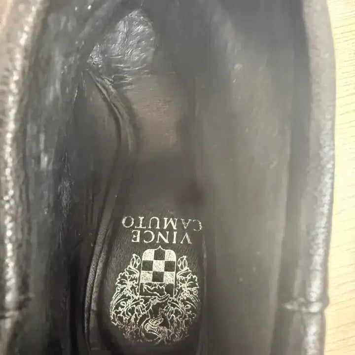 [BUNJANG] Black Studded Ankle Boots / 블랙 스터드 힐 앵클 부티