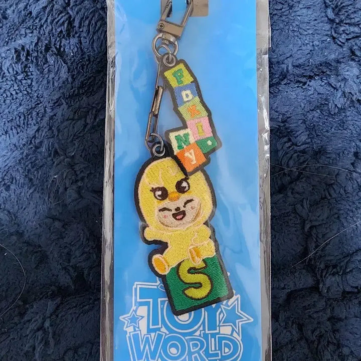 [BUNJANG] Stray Kids FoxyNy Toy World Keyring / Stray Kids Toy World 폭시니 키링