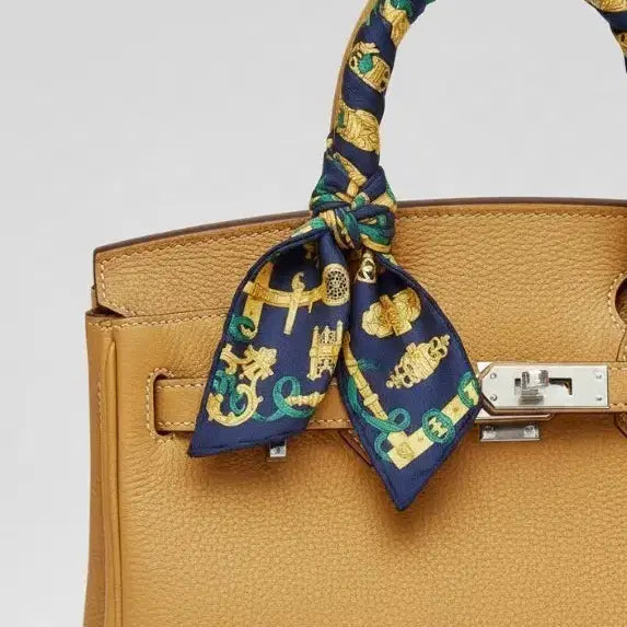 [BUNJANG] Hermès Les Cles Navy Scarf / [정품] 에르메스 가브로쉬 42 쁘띠카레 - Les Cles(열쇠들) 네