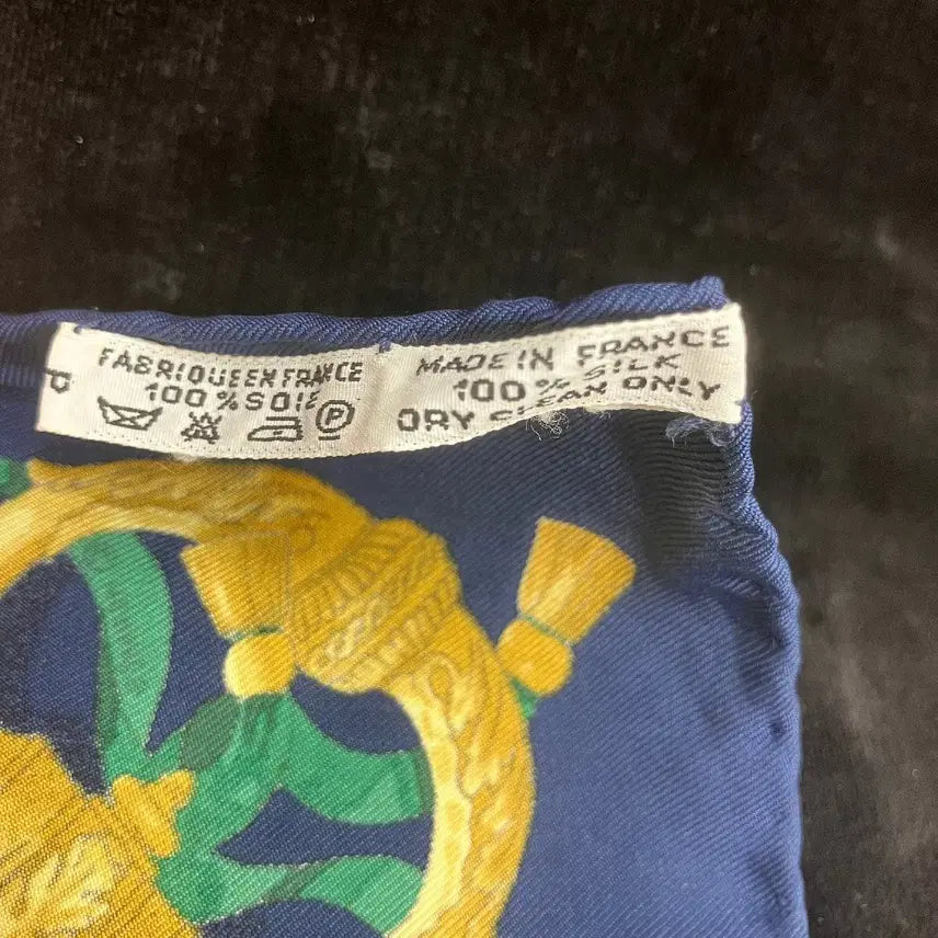 [BUNJANG] Hermès Les Cles Navy Scarf / [정품] 에르메스 가브로쉬 42 쁘띠카레 - Les Cles(열쇠들) 네