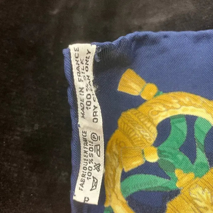 [BUNJANG] Hermès Les Cles Navy Scarf / [정품] 에르메스 가브로쉬 42 쁘띠카레 - Les Cles(열쇠들) 네