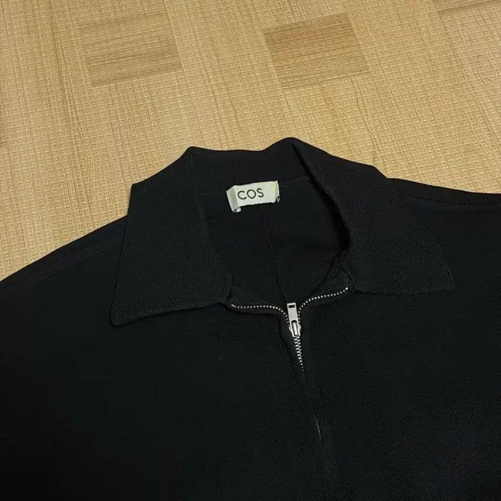 [SOLD OUT] COS 코스 크롭 니티드 집업 자켓 XS