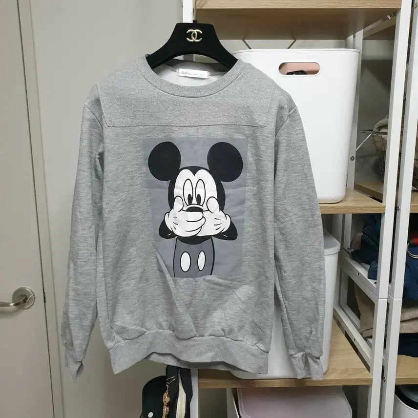 [BUNJANG] Mickey Mouse Gray Sweatshirt / 미키마우스 회색 맨투맨 티셔츠