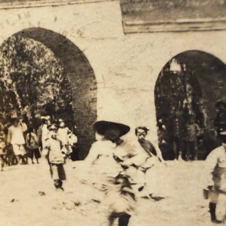 [BUNJANG] Historical Photo - Young Eun Mun (Yeong Eun Mun) Before Independence Gate / 1890년대 - 조선 - 영은문 - 한성부 서대문 - 독립문 이전 사진