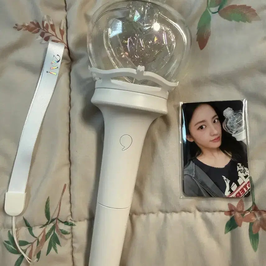 [BUNJANG] IVE Lightstick V.2 / 아이브 응원봉 IVE Lightstick V.2