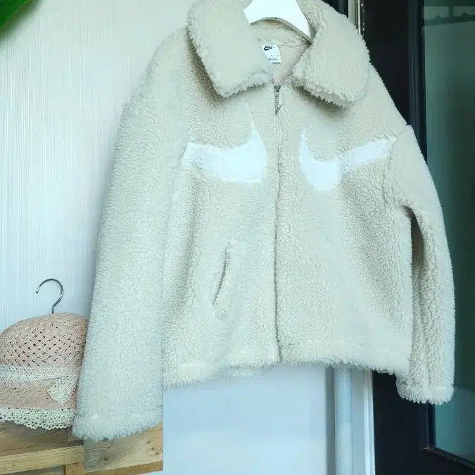 [BUNJANG] Nike Double Swoosh Fleece Jacket (Ivory) S / 나이키 더블 스우시 뽀글이 양털 자켓 S