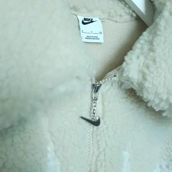 [BUNJANG] Nike Double Swoosh Fleece Jacket (Ivory) S / 나이키 더블 스우시 뽀글이 양털 자켓 S