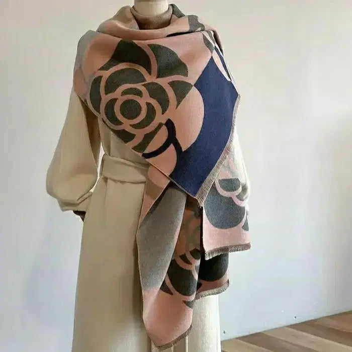 [BUNJANG] Flower Pattern Shawl Scarf / 플라워 패턴 숄 머플러 핑크/네이비