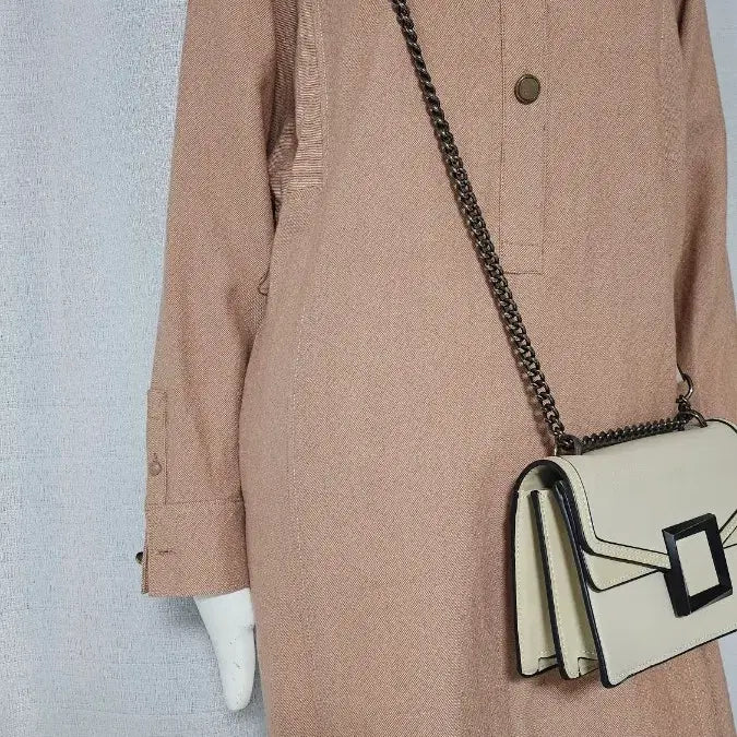 [BUNJANG] Dewl Wool Button Lined Dress / Dewl 모 100 단추 안감 원피스.