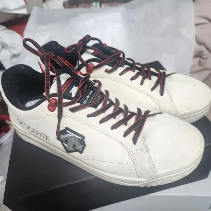 [BUNJANG] Descente Sneakers White 275mm / 데상트 흰색 운동화 스니커즈 275