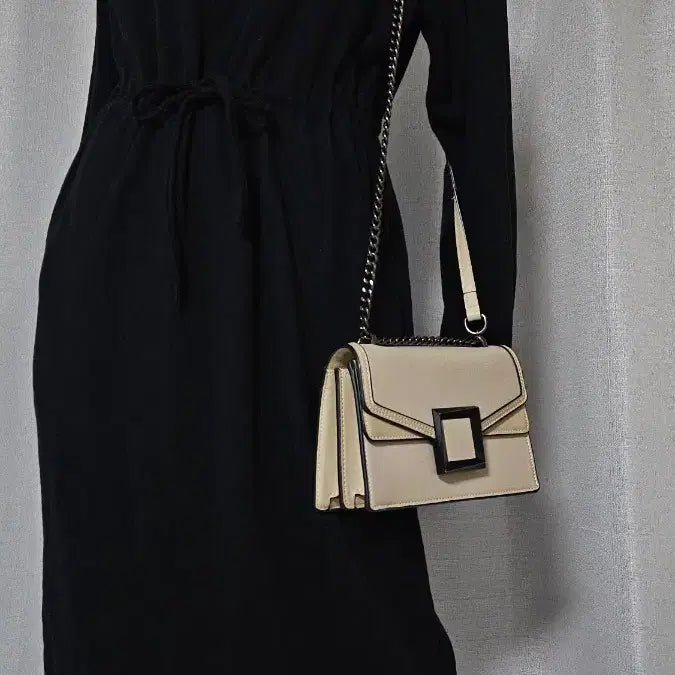 [BUNJANG] Ivory Black Zipper Waist Band Pocket Dress / 상태굿 아이보리 검정 지퍼 허리 밴드 주머니 원피스..반품 49 길이 1
