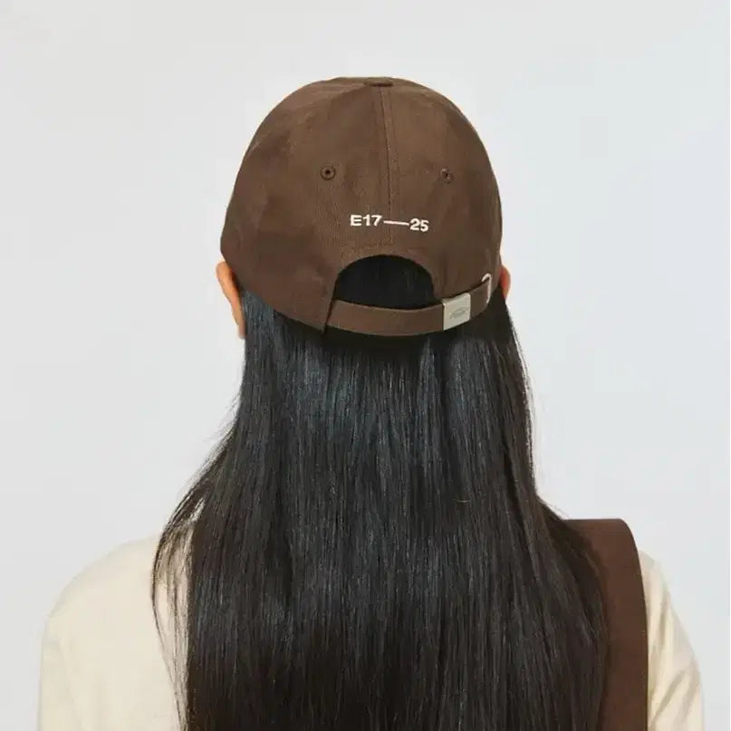[BUNJANG] Emis Small Logo Ball Cap Brown / Emis 스몰 로고 볼 캡브라운 FREE