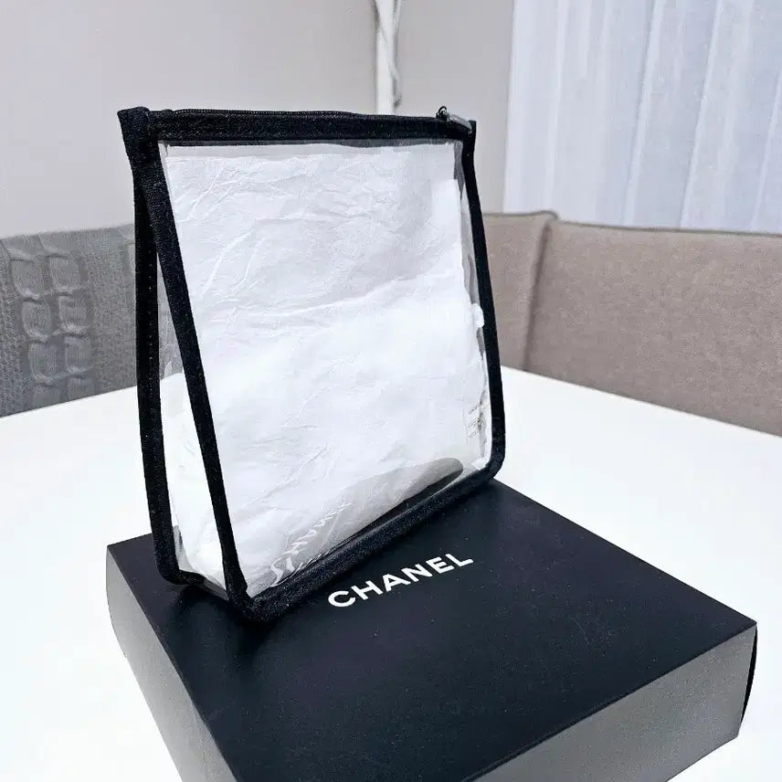 [BUNJANG] SH* Pouch + Hand Mirror Set / 샤* 파우치+ 손거울