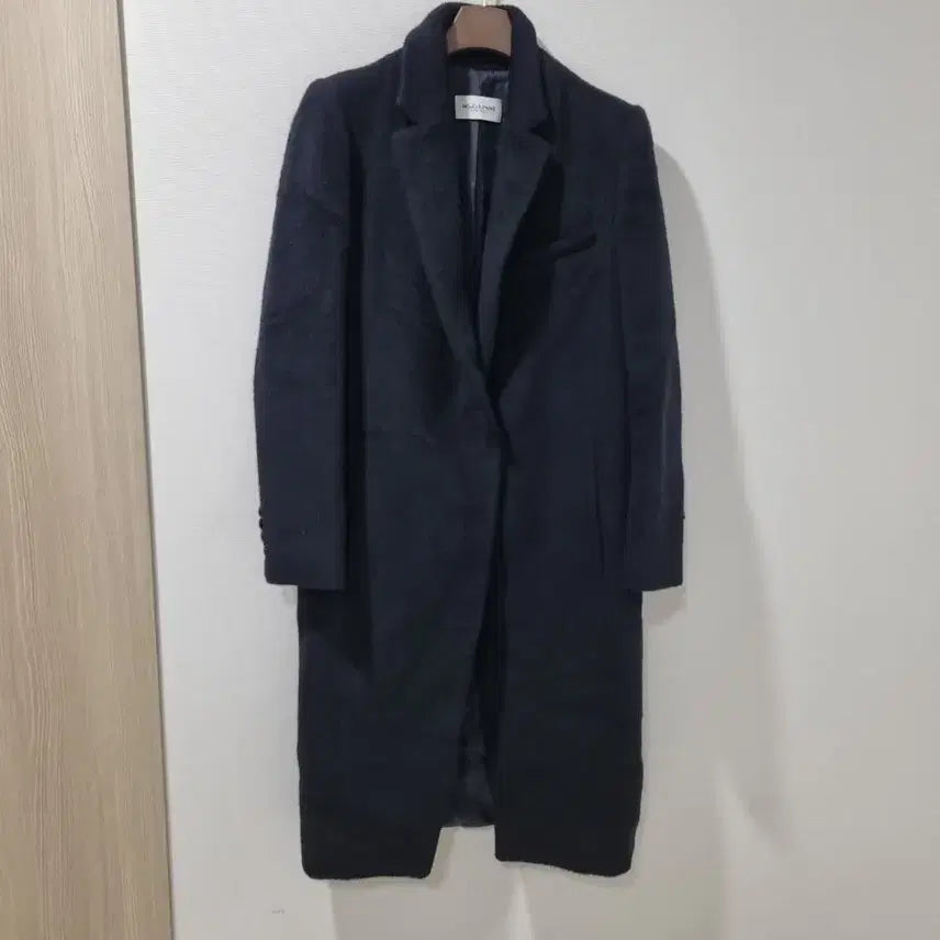 [BUNJANG] Mojo.S.Phine Black Lama Coat / 모조에스핀 블랙 라마(모) 코트