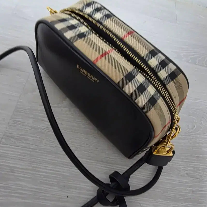 [BUNJANG] Burberry Handbag / 버버리핸드백