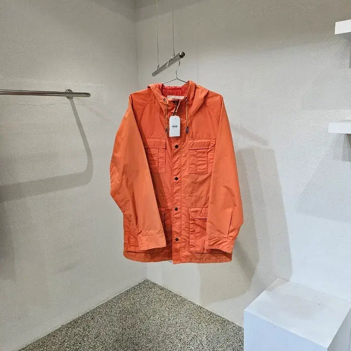 [BUNJANG] Levi's Windbreaker Jacket / 리바이스 후드 바람막이 자켓