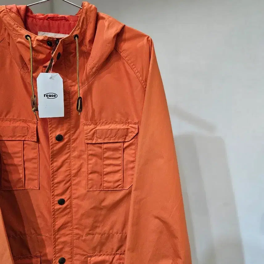 [BUNJANG] Levi's Windbreaker Jacket / 리바이스 후드 바람막이 자켓