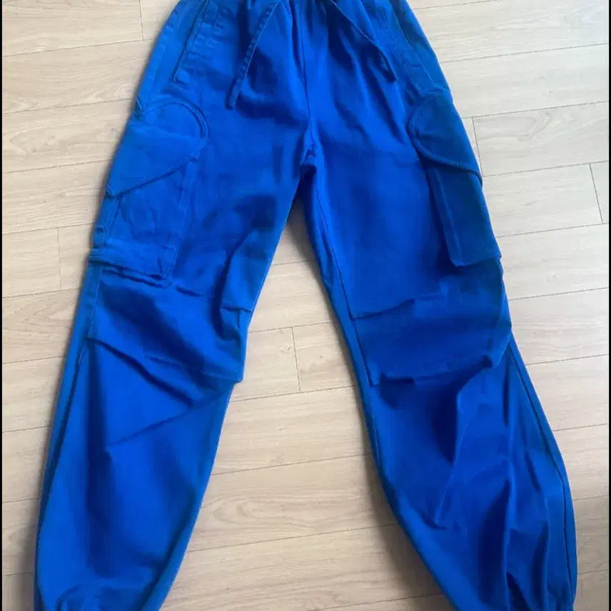 [SOLD OUT] 더뮤지엄비지터 HEART POCKET DYEING PANTS