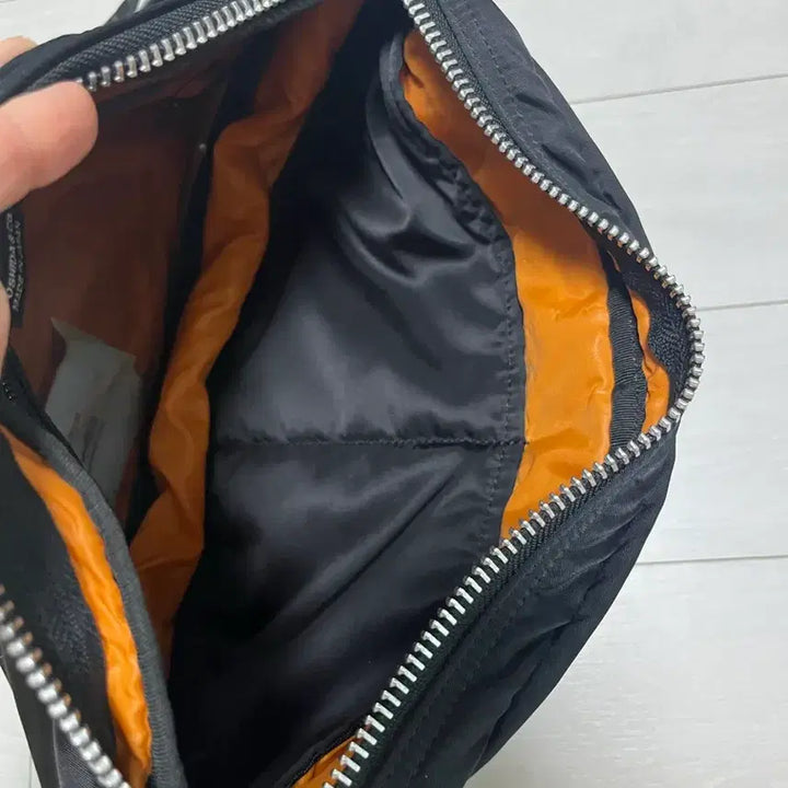 [BUNJANG] Porter Tanker Crescent Crossbody Bag / 포터 탱커 반달 크로스백
