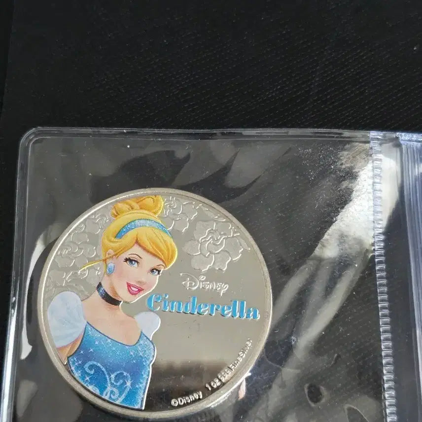 [BUNJANG] Disney Cinderella Silver Coin / 디즈니 신데렐라 은화 코인