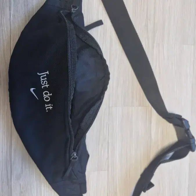 [BUNJANG] Nike Just Do It Hip Sack / 나이키 저스트두잇 블랙 힙색
