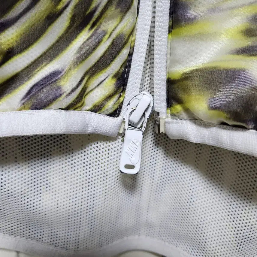 [BUNJANG] Nike Women's Sport Windrunner Jacket / (90)나이키 여성 스포츠 윈드러너 바람막이