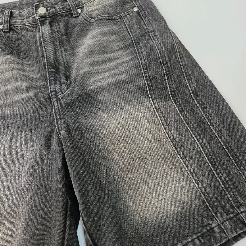 [BUNJANG] In Tempo Mood Black Denim Shorts (Size 30-31) / 인템포무드 남성 흑청반바지(MT6