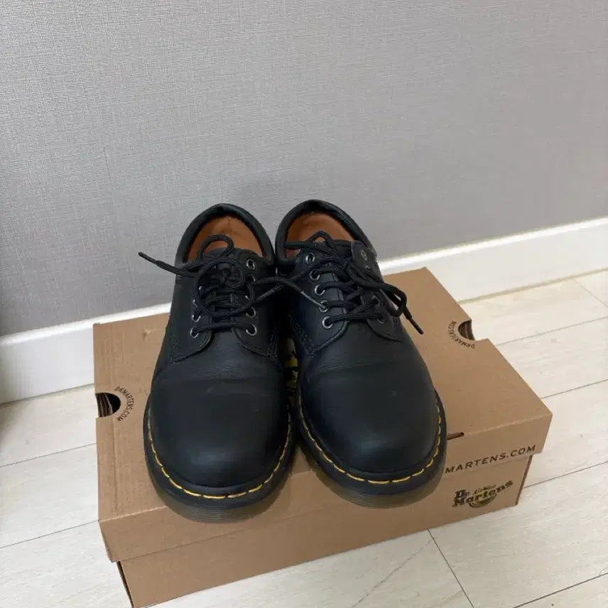 [BUNJANG] Dr. Martens 8530 Napa Black / 닥터마틴 8530 나파