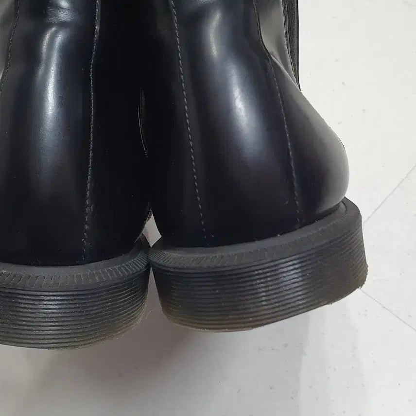 [BUNJANG] Dr. Martens Flora Chelsea Boots UK9 / 닥터마틴 플로라 첼시부츠 UK9 (280정도)