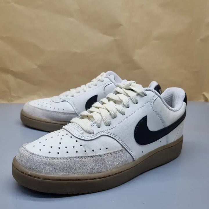 [SOLD OUT] 나이키 코트비전로우 오어우드 브라운240