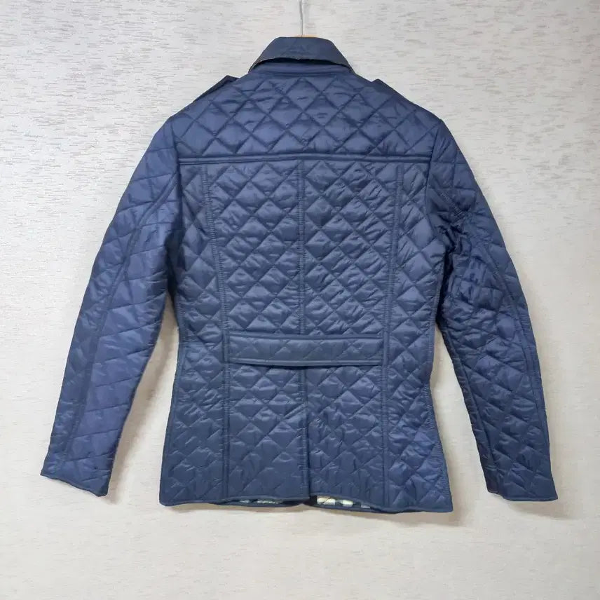 [BUNJANG] B2-26 Navy Quilted Lightweight Padded Jacket - Women's / B2-26/네이비 퀄팅 경량패딩자켓 여성