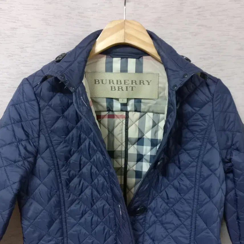 [BUNJANG] B2-26 Navy Quilted Lightweight Padded Jacket - Women's / B2-26/네이비 퀄팅 경량패딩자켓 여성