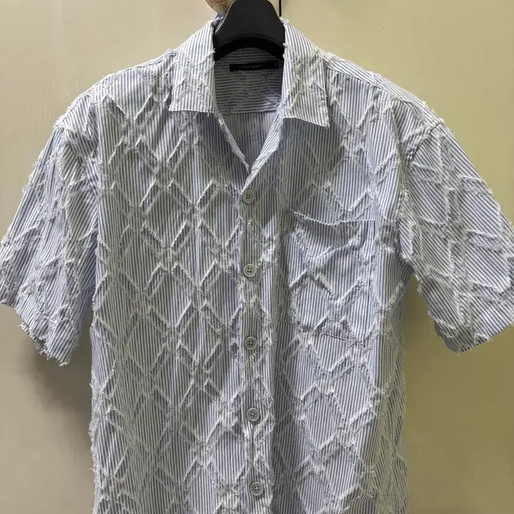 [BUNJANG] Hatching Room Short-Sleeved Shirt (Size 3) / 해칭룸 반팔셔츠 3사이즈