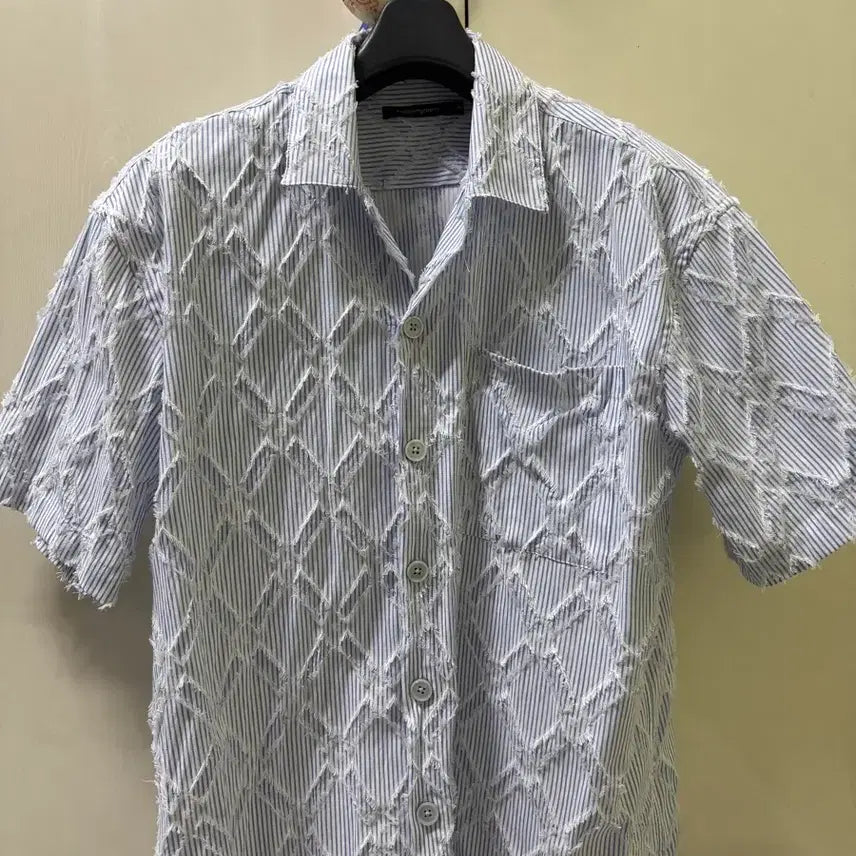 [BUNJANG] Hatching Room Short-Sleeved Shirt (Size 3) / 해칭룸 반팔셔츠 3사이즈