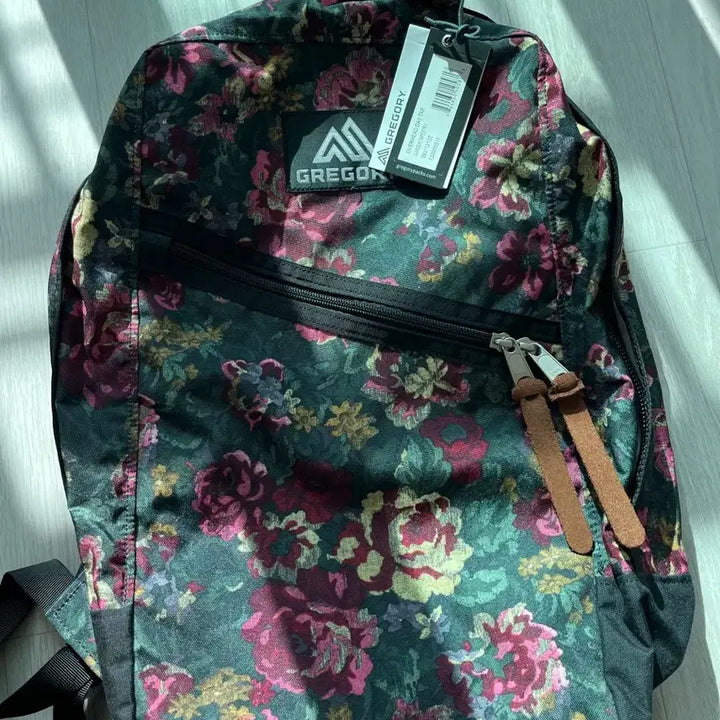 [BUNJANG] Gregory Day Pack Flower Backpack / 새상품 그레고리 데이백 플라워 백팩