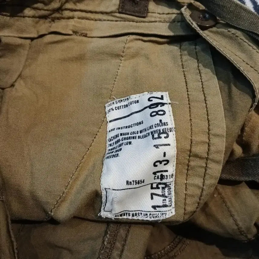 [BUNJANG] Abercrombie &amp; Fitch Khaki Military Cargo Pants / 아베크롬비 앤 피치 카키 멀티포켓 밀리터리 무릎절개 사이드지퍼 카고바지