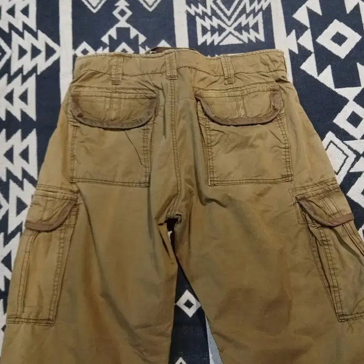 [BUNJANG] Abercrombie &amp; Fitch Khaki Military Cargo Pants / 아베크롬비 앤 피치 카키 멀티포켓 밀리터리 무릎절개 사이드지퍼 카고바지