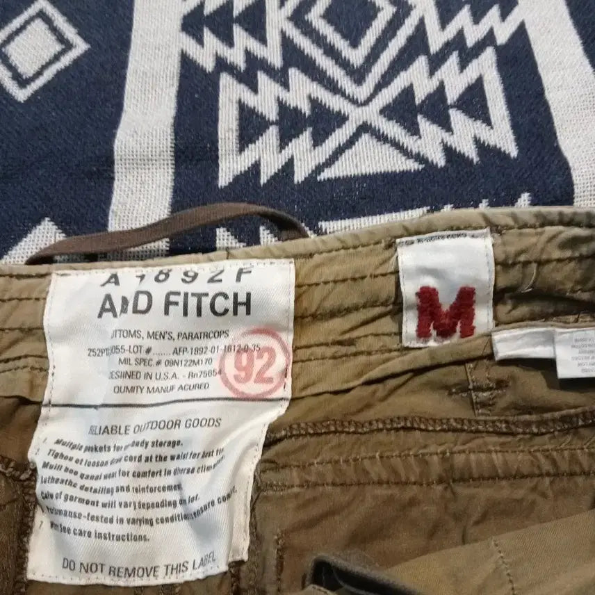 [BUNJANG] Abercrombie &amp; Fitch Khaki Military Cargo Pants / 아베크롬비 앤 피치 카키 멀티포켓 밀리터리 무릎절개 사이드지퍼 카고바지