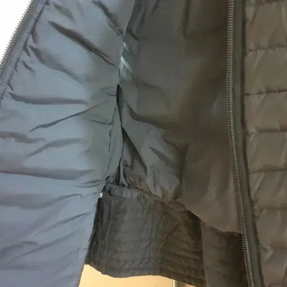 [BUNJANG] MINE Black Padded Vest / MINE 마인 블랙 패딩 조끼 이번주마지막