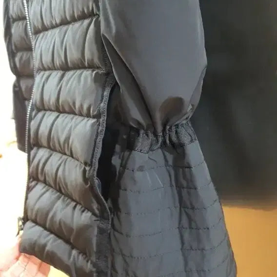 [BUNJANG] MINE Black Padded Vest / MINE 마인 블랙 패딩 조끼 이번주마지막