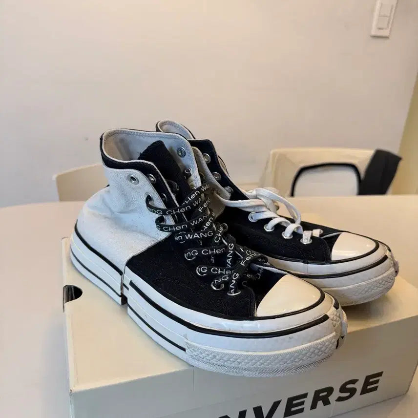 [BUNJANG] Converse x Feng Chen Wang Chuck 70 Two-in-One Sneakers / 컨버스 x 펑첸왕 척 70 투인원 내츄럴 아이보리 블랙 285